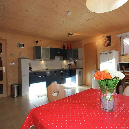 In Oetztal Near Oetz-hochoetz Resort, Cleaning Included Lägenhet